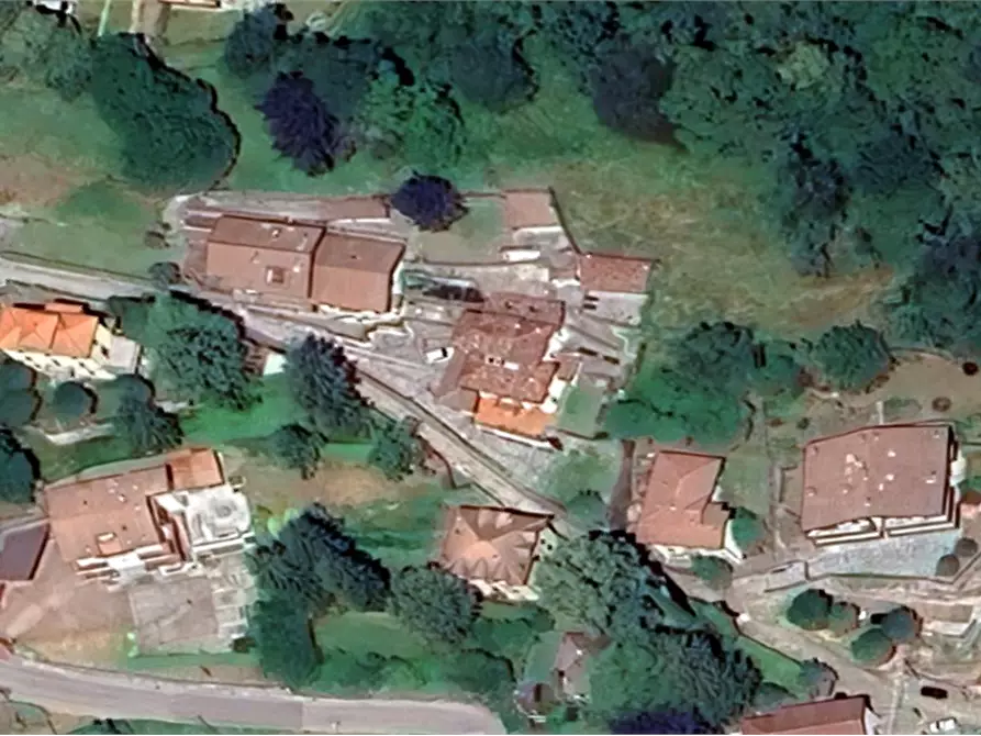 Immagine 16 di Casa bifamiliare in vendita  in Via Monte San Primo  a Sormano