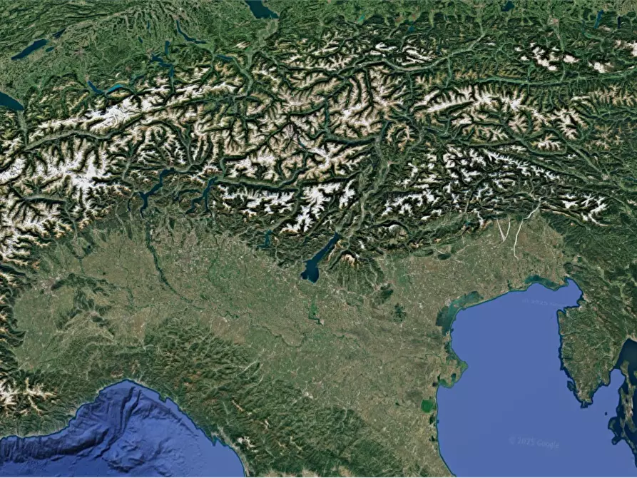 Immagine 25 di Casa bifamiliare in vendita  in Via Monte San Primo  a Sormano