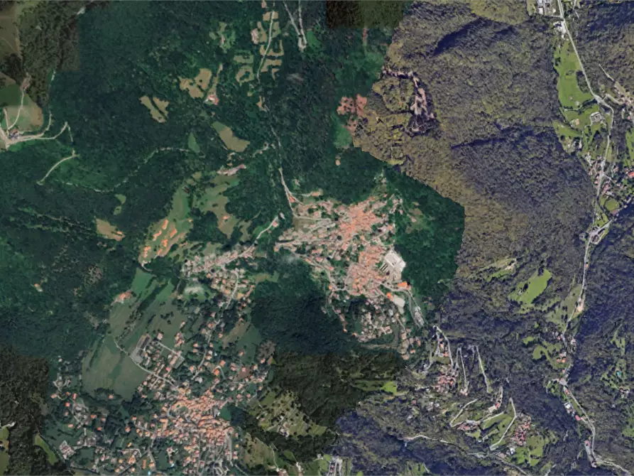 Immagine 27 di Casa bifamiliare in vendita  in Via Monte San Primo  a Sormano