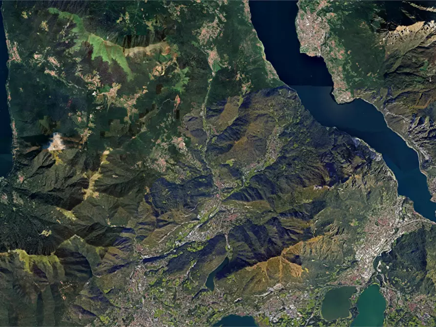 Immagine 29 di Casa bifamiliare in vendita  in Via Monte San Primo  a Sormano