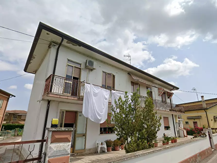 Immagine 1 di Appartamento in vendita  in Via curiel eugenio a Porto Tolle