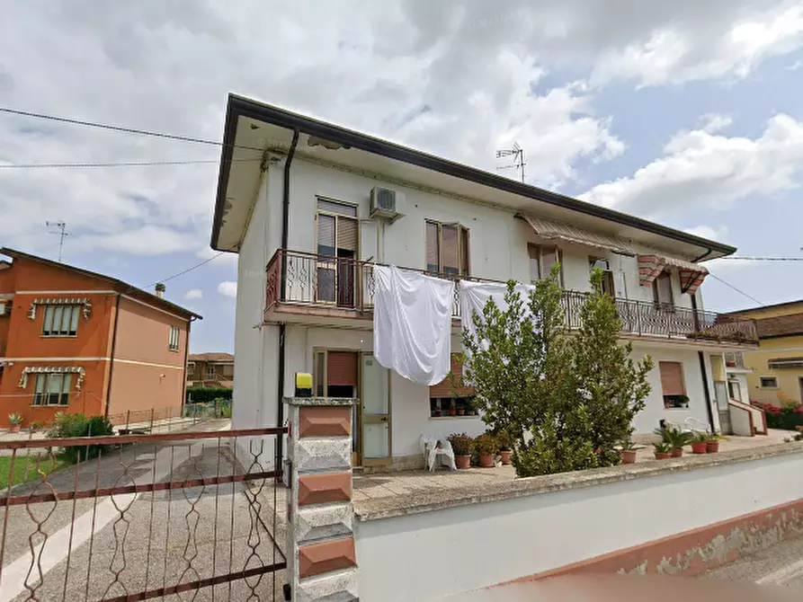 Immagine 14 di Appartamento in vendita  in Via curiel eugenio a Porto Tolle