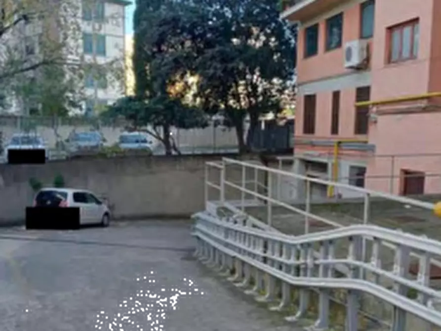 Immagine 11 di Appartamento in vendita  in Via Novoli a Firenze