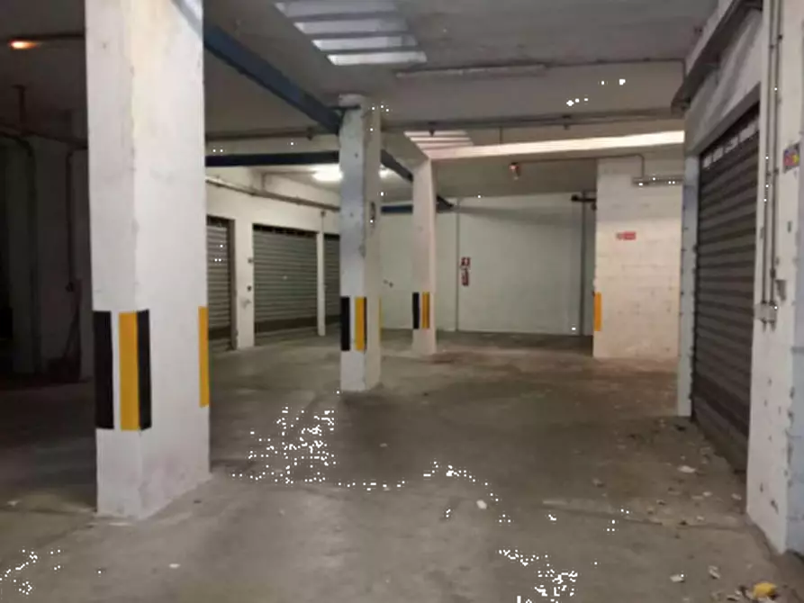 Immagine 12 di Appartamento in vendita  in Via Novoli a Firenze