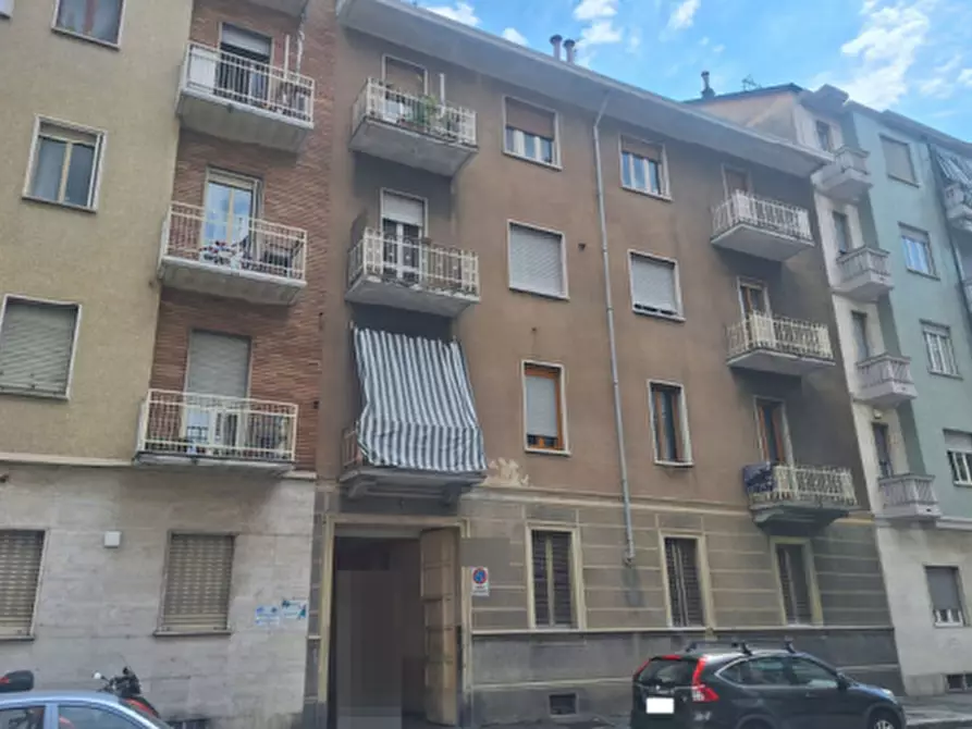 Immagine 3 di Appartamento in vendita  in Via Banchette a Torino