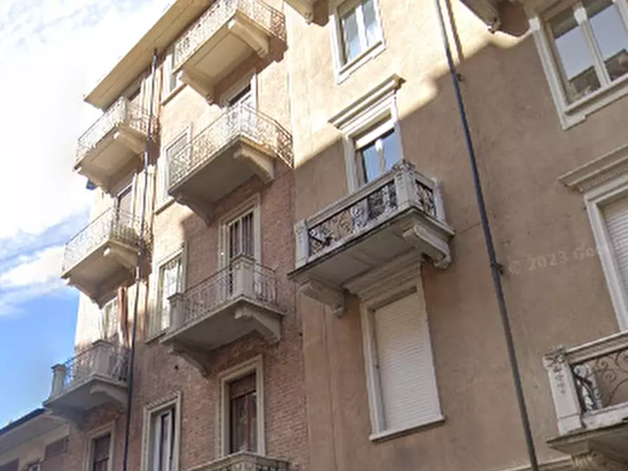Immagine 2 di Appartamento in vendita  in Via Beaulard a Torino
