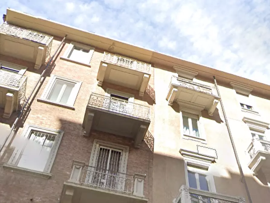 Immagine 9 di Appartamento in vendita  in Via Beaulard a Torino