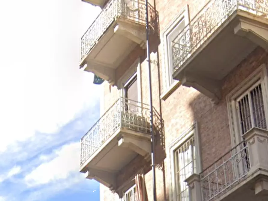 Immagine 22 di Appartamento in vendita  in Via Beaulard a Torino