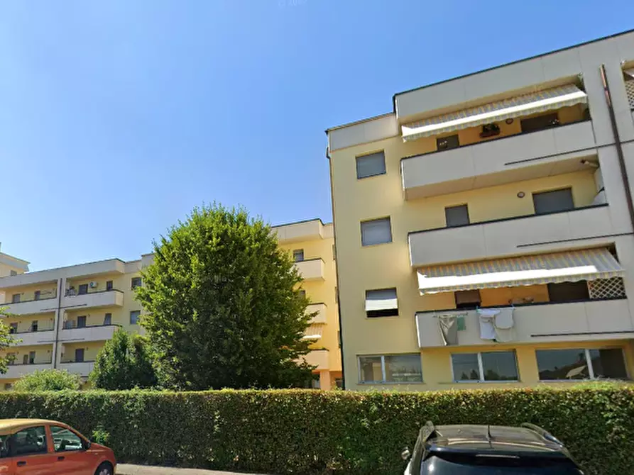 Immagine 6 di Appartamento in vendita  in Via Ludovico D'Aragona a Pistoia