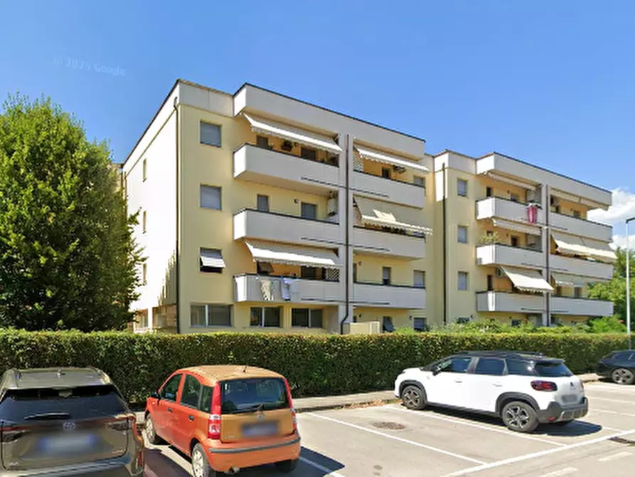 Immagine 10 di Appartamento in vendita  in Via Ludovico D'Aragona a Pistoia