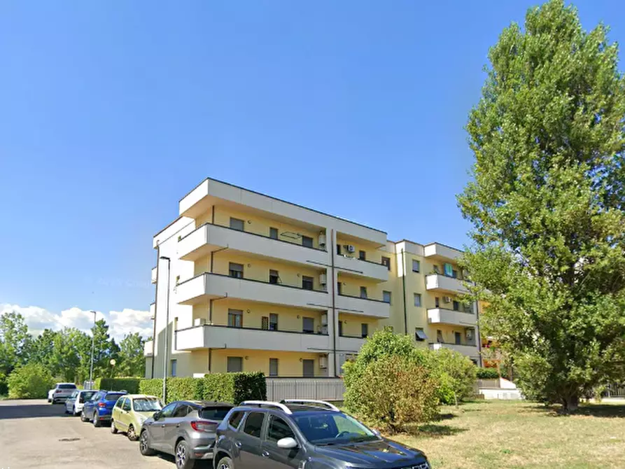 Immagine 12 di Appartamento in vendita  in Via Ludovico D'Aragona a Pistoia