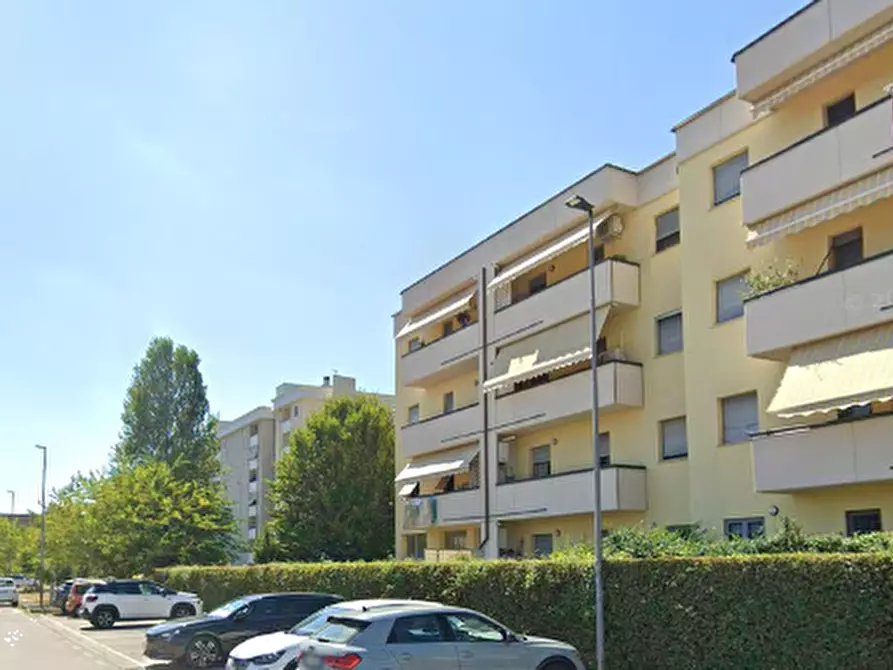 Immagine 13 di Appartamento in vendita  in Via Ludovico D'Aragona a Pistoia