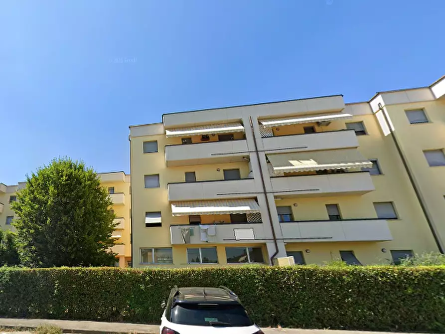 Immagine 15 di Appartamento in vendita  in Via Ludovico D'Aragona a Pistoia