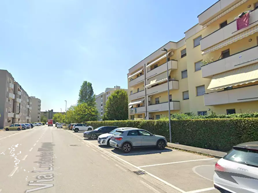 Immagine 18 di Appartamento in vendita  in Via Ludovico D'Aragona a Pistoia