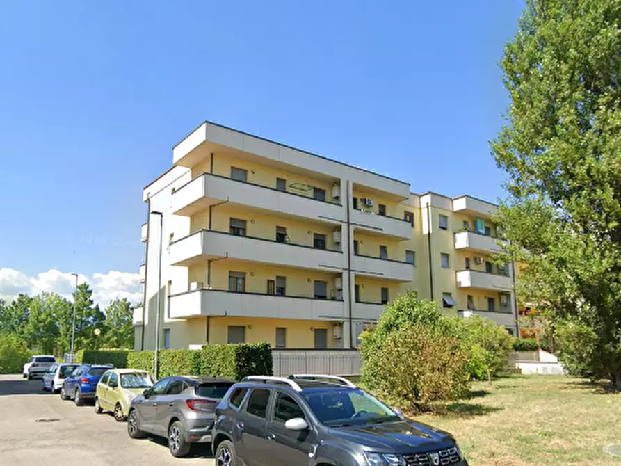 Immagine 19 di Appartamento in vendita  in Via Ludovico D'Aragona a Pistoia