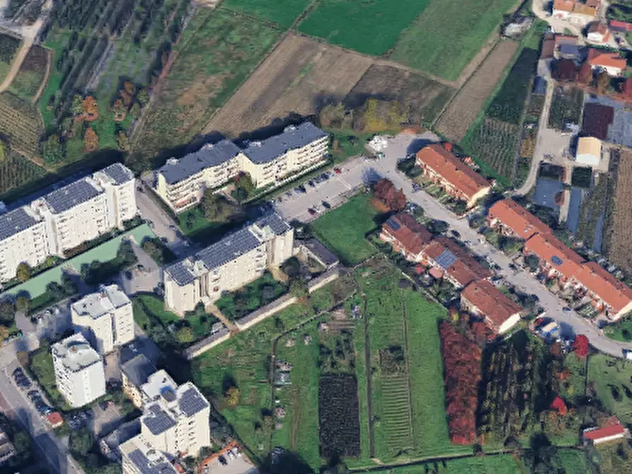 Immagine 27 di Appartamento in vendita  in Via Ludovico D'Aragona a Pistoia