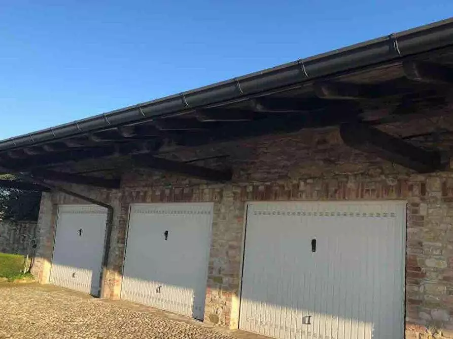 Immagine 2 di Garage in vendita  in Località Boffalora  a Gazzola