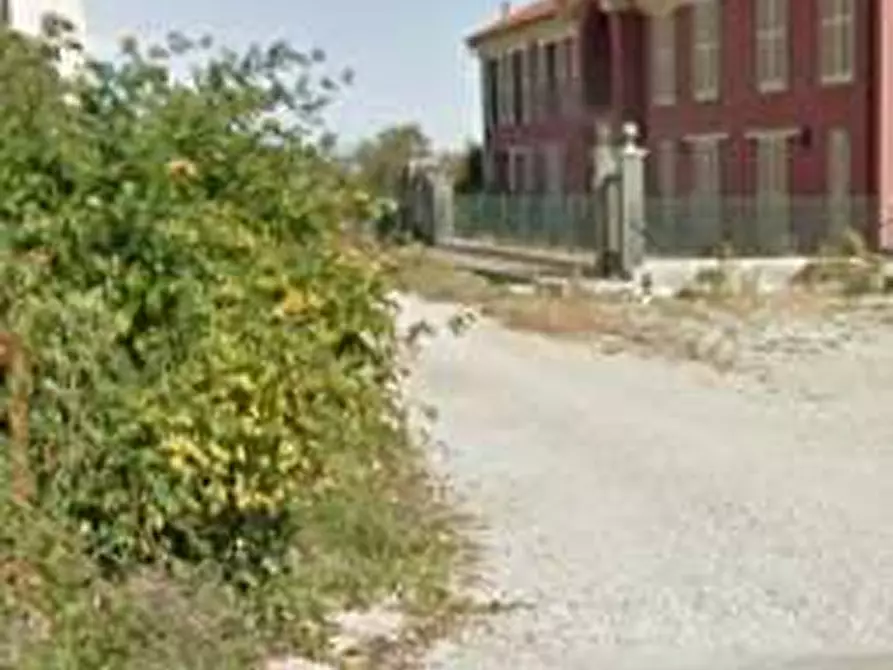 Immagine 3 di Garage in vendita  in Strada Gherzi a Canelli