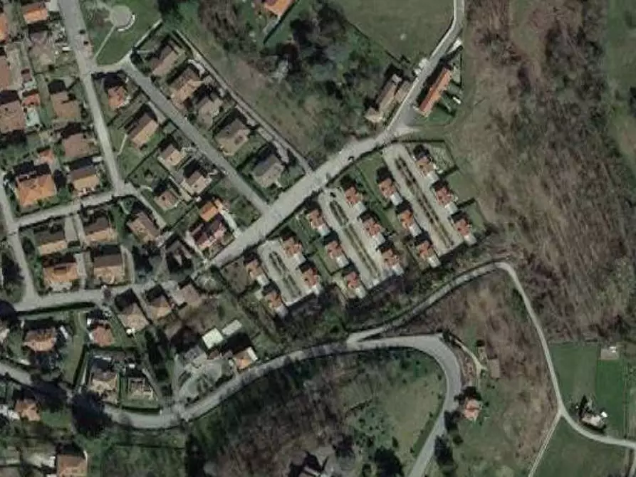 Immagine 6 di Garage in vendita  in Strada Gherzi a Canelli