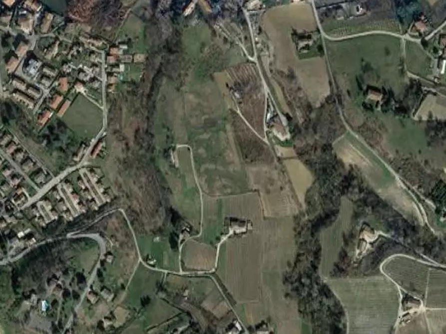 Immagine 8 di Garage in vendita  in Strada Gherzi a Canelli