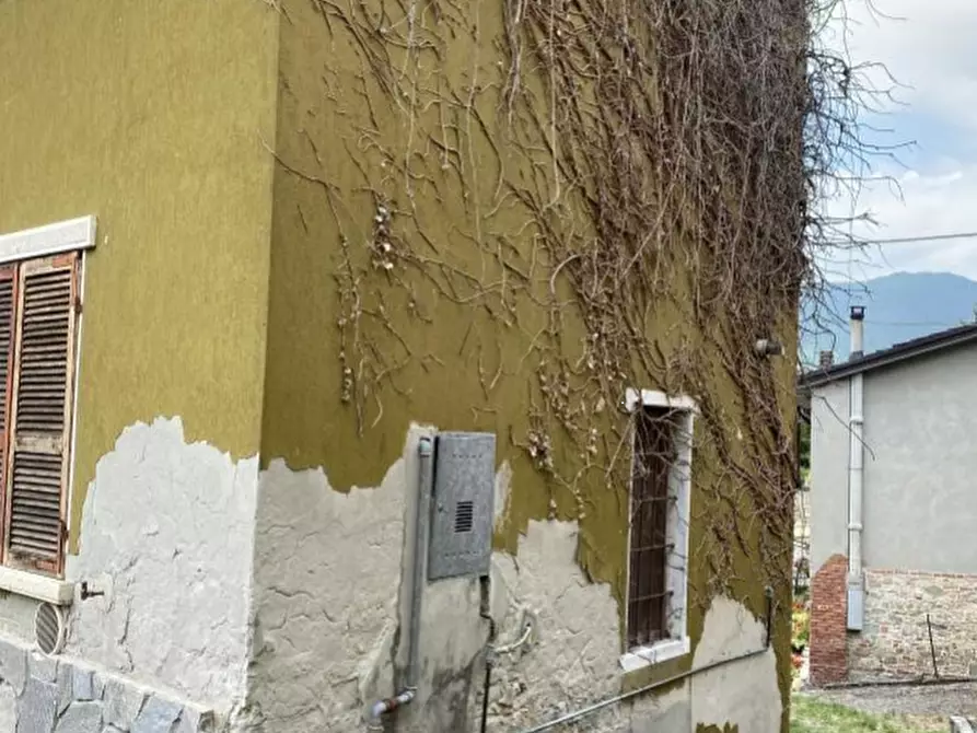 Immagine 2 di Appartamento in vendita  in Via C. Farini a Rivergaro