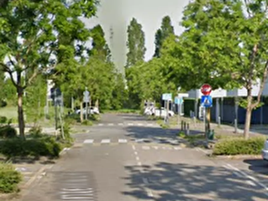 Immagine 7 di Posto auto in vendita  in Via Maria Montessori a Vaprio D'adda