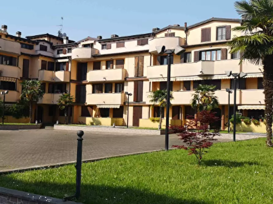 Immagine 3 di Garage in vendita  in Via Piero Calamandrei a Cologno Monzese