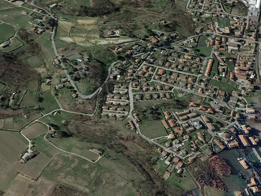 Immagine 5 di Garage in vendita  in Strada Gherzi a Canelli