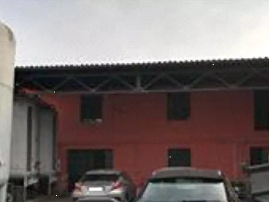 Immagine 2 di Azienda agricola in vendita  in Viale dei Mille a Ziano Piacentino