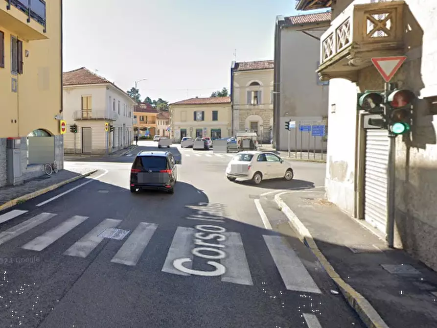 Immagine 19 di Villa in vendita  in Corso Italia a Bovisio-Masciago