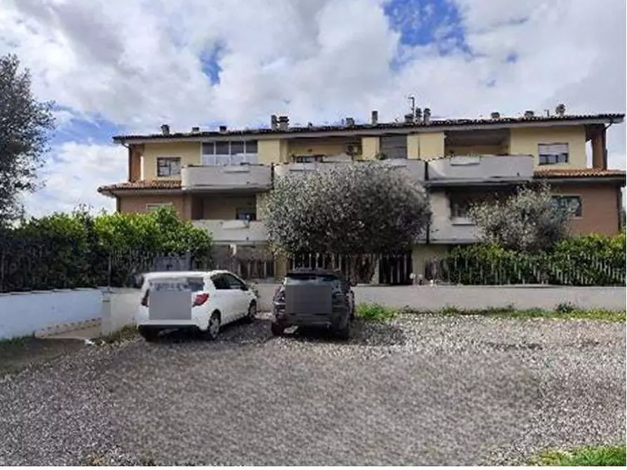 Immagine 8 di Appartamento in vendita  in Via Riola Sardo a Roma