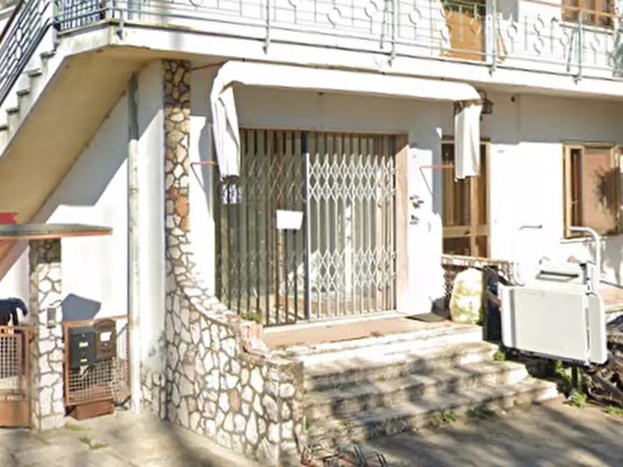 Immagine 5 di Negozio in vendita  in Via Papa Giovanni XXIII a Suzzara