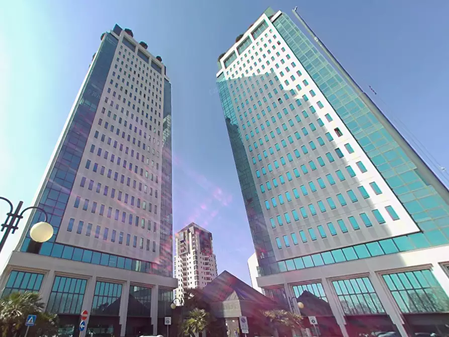 Immagine 10 di Ufficio in vendita  in Via Torri Bianche a Vimercate