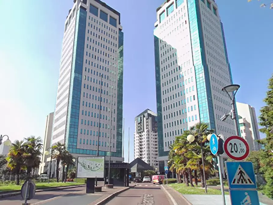 Immagine 20 di Ufficio in vendita  in Via Torri Bianche a Vimercate