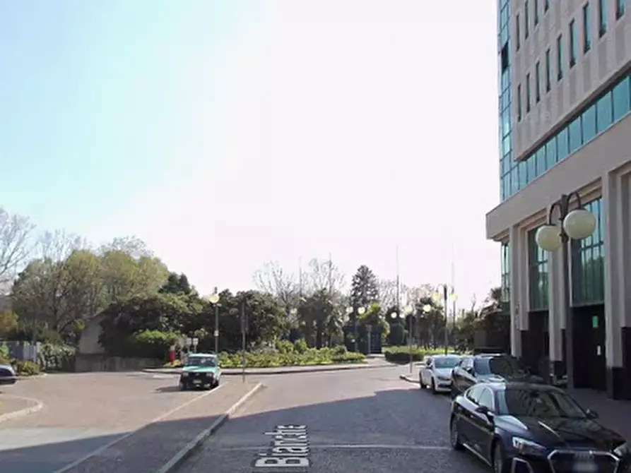 Immagine 26 di Ufficio in vendita  in Via Torri Bianche a Vimercate