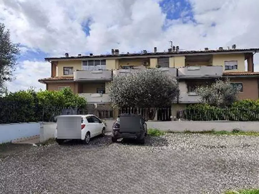 Immagine 12 di Appartamento in vendita  in Via Riola Sardo a Roma