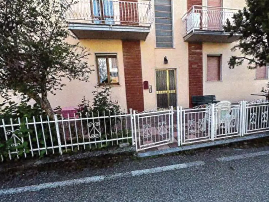 Immagine 1 di Appartamento in vendita  in Via Cerreto a Coli