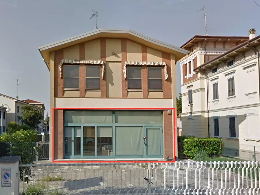Immagine 1 di Ufficio in vendita  in Via IV Novembre a Quistello