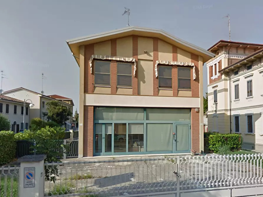 Immagine 8 di Ufficio in vendita  in Via IV Novembre a Quistello