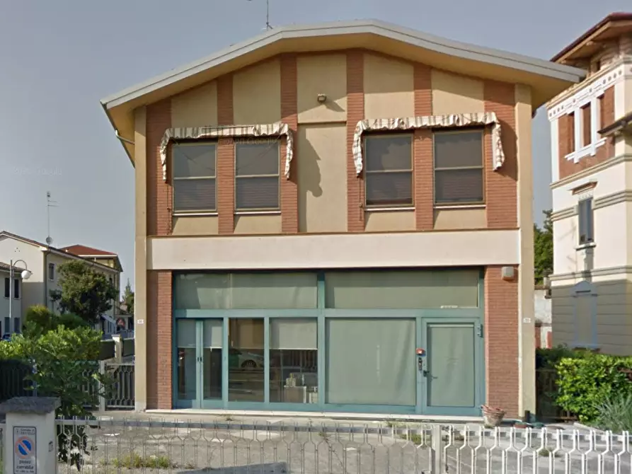 Immagine 11 di Ufficio in vendita  in Via IV Novembre a Quistello