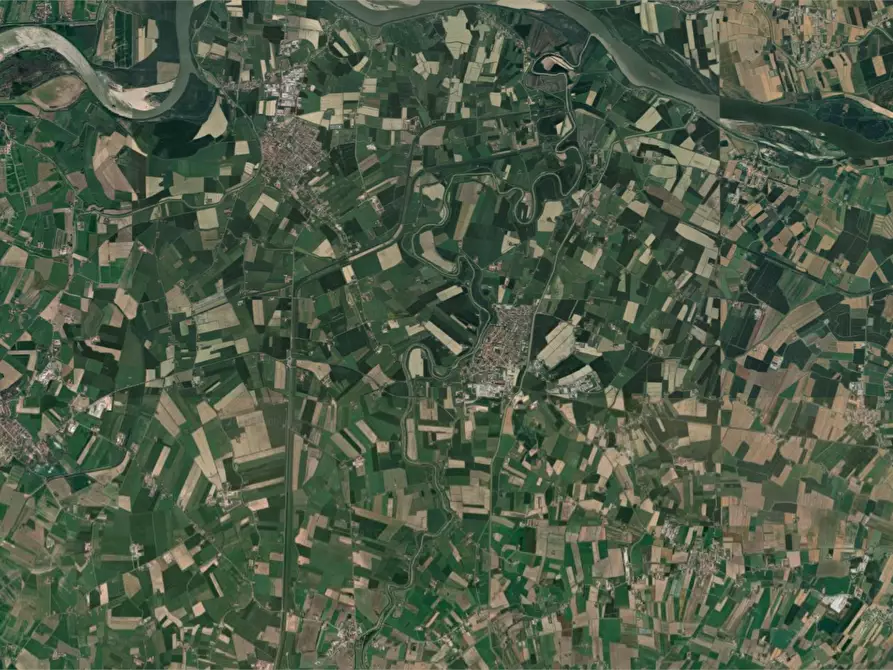 Immagine 22 di Ufficio in vendita  in Via IV Novembre a Quistello