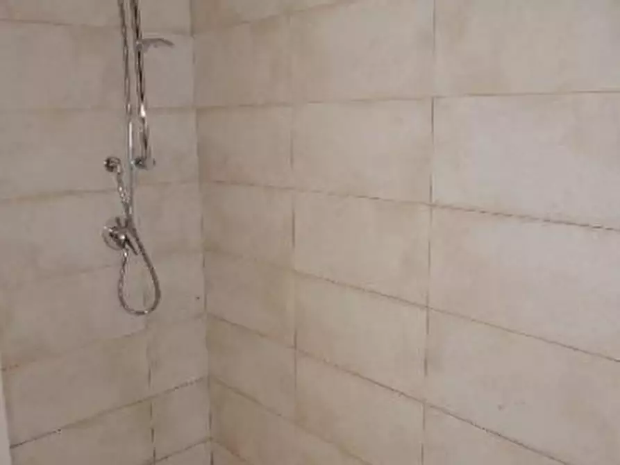 Immagine 17 di Appartamento in vendita  in Piazza Cesare Battisti a Moglia