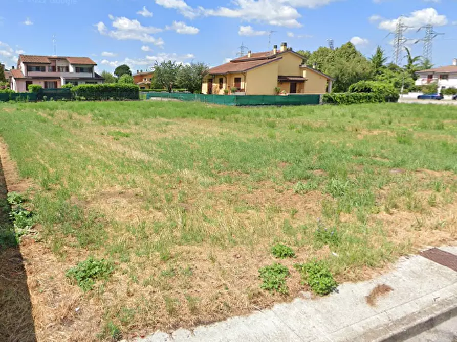 Immagine 5 di Terreno edificabile in vendita  in Via Giovanni Segantini a Curtatone