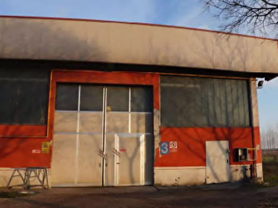 Immagine 1 di Capannone industriale in vendita  in Via Tessagli Primi a Commessaggio