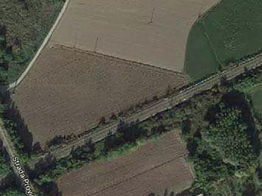 Immagine 1 di Terreno agricolo in vendita  in Comune di Casteggio a Casteggio