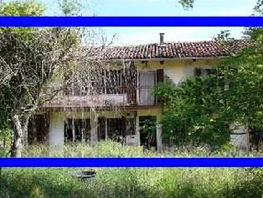 Immagine 1 di Casa indipendente in vendita  in Via S. Giovanni a Capriglio