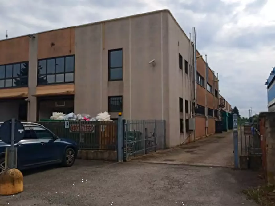 Immagine 1 di Capannone industriale in vendita  in Via S. Fiorano a Villasanta