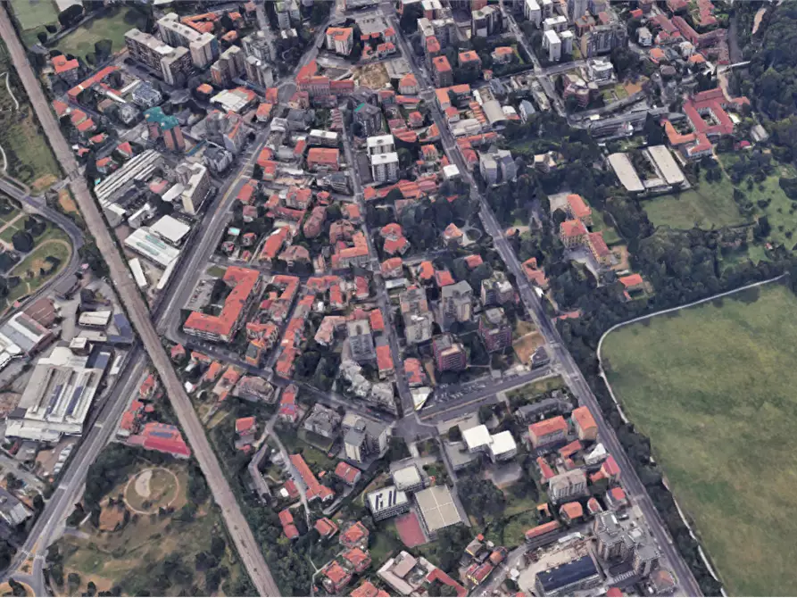 Immagine 5 di Garage in vendita  in Via R. Ardigò a Monza