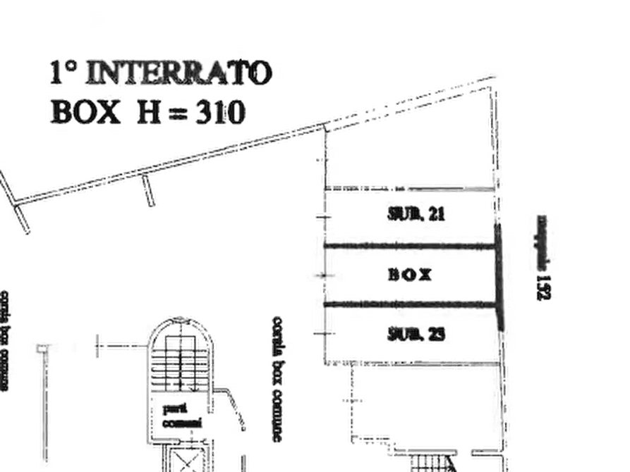 Immagine 9 di Garage in vendita  in Via R. Ardigò a Monza