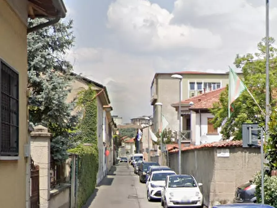Immagine 7 di Appartamento in vendita  in Via Giuseppe Verdi a Desio